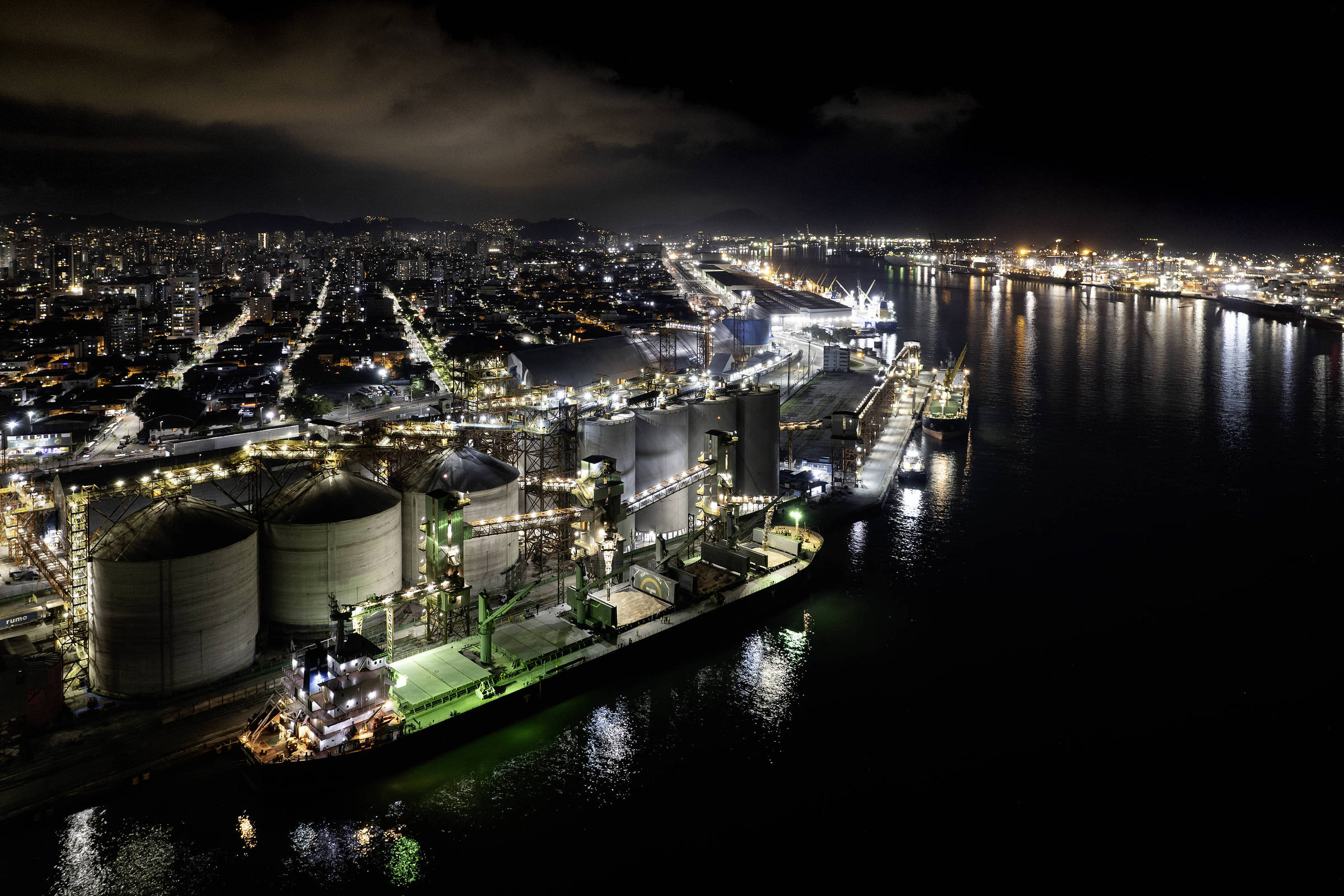 Mercado teme que o leilão do Tecon 10 não ocorra neste ano