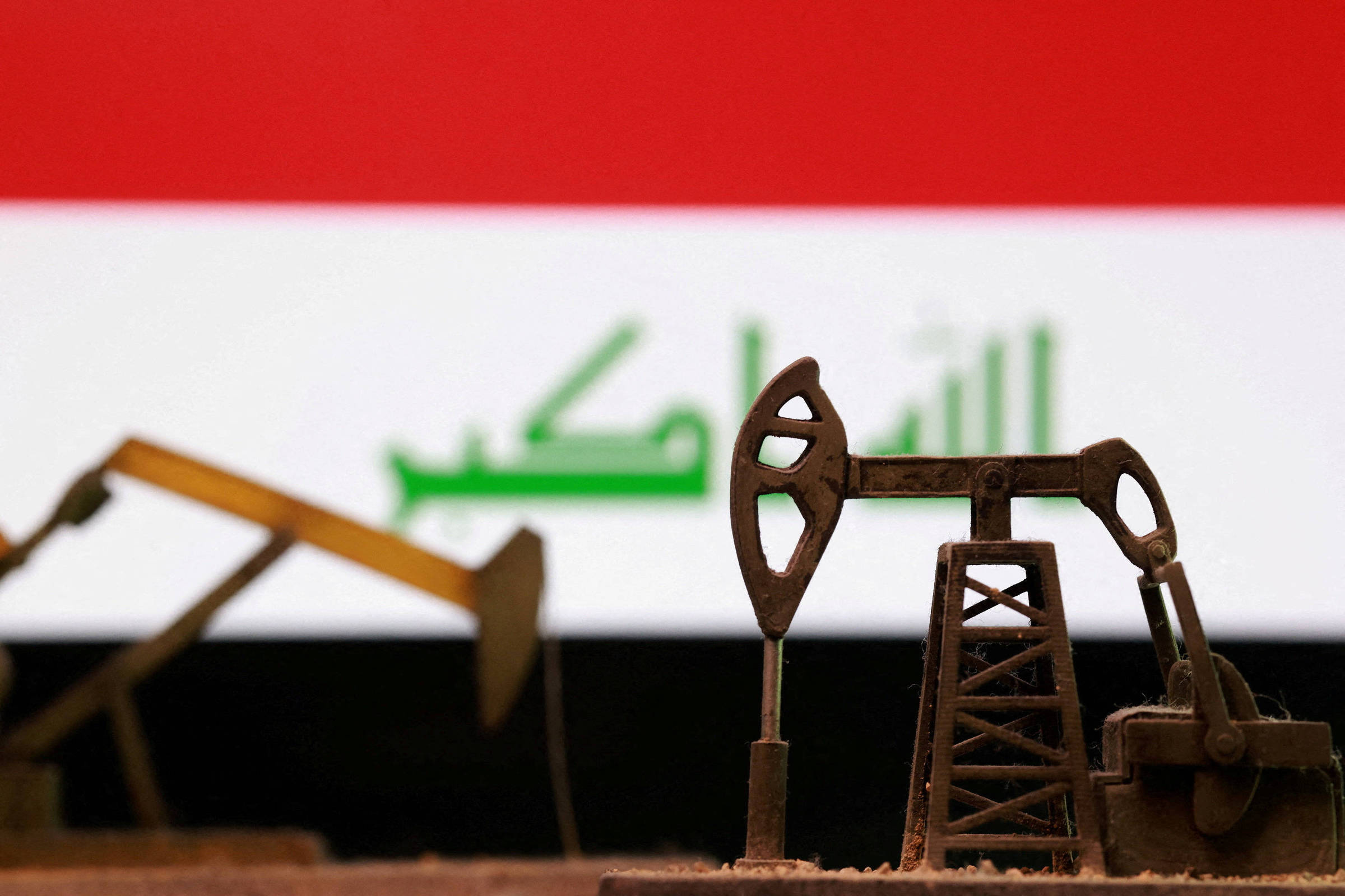 Iraque terá que cortar sua produção de petróleo se petroleiros não conseguirem passar, diz agência